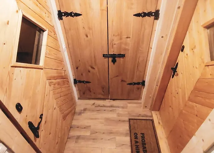 Beskidzka Kepa - Z Balia I Pieknym Widokiem Na Gory *