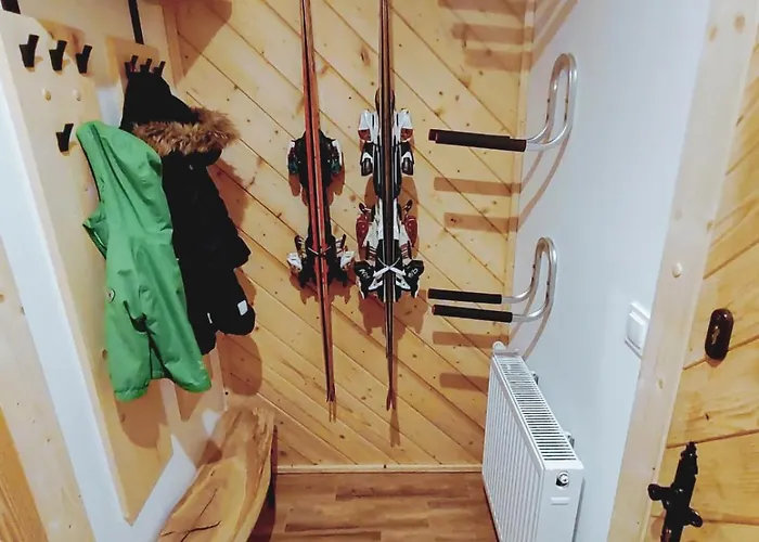 Beskidzka Kepa - Z Balia I Pieknym Widokiem Na Gory Szczyrk