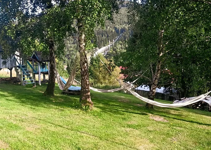 Beskidzka Kepa - Z Balia I Pieknym Widokiem Na Gory * Щирк